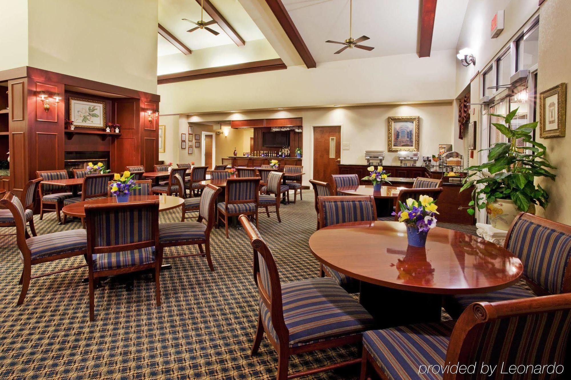 Holiday Inn Hotel And Suites Peachtree City By Ihg Restaurant photo