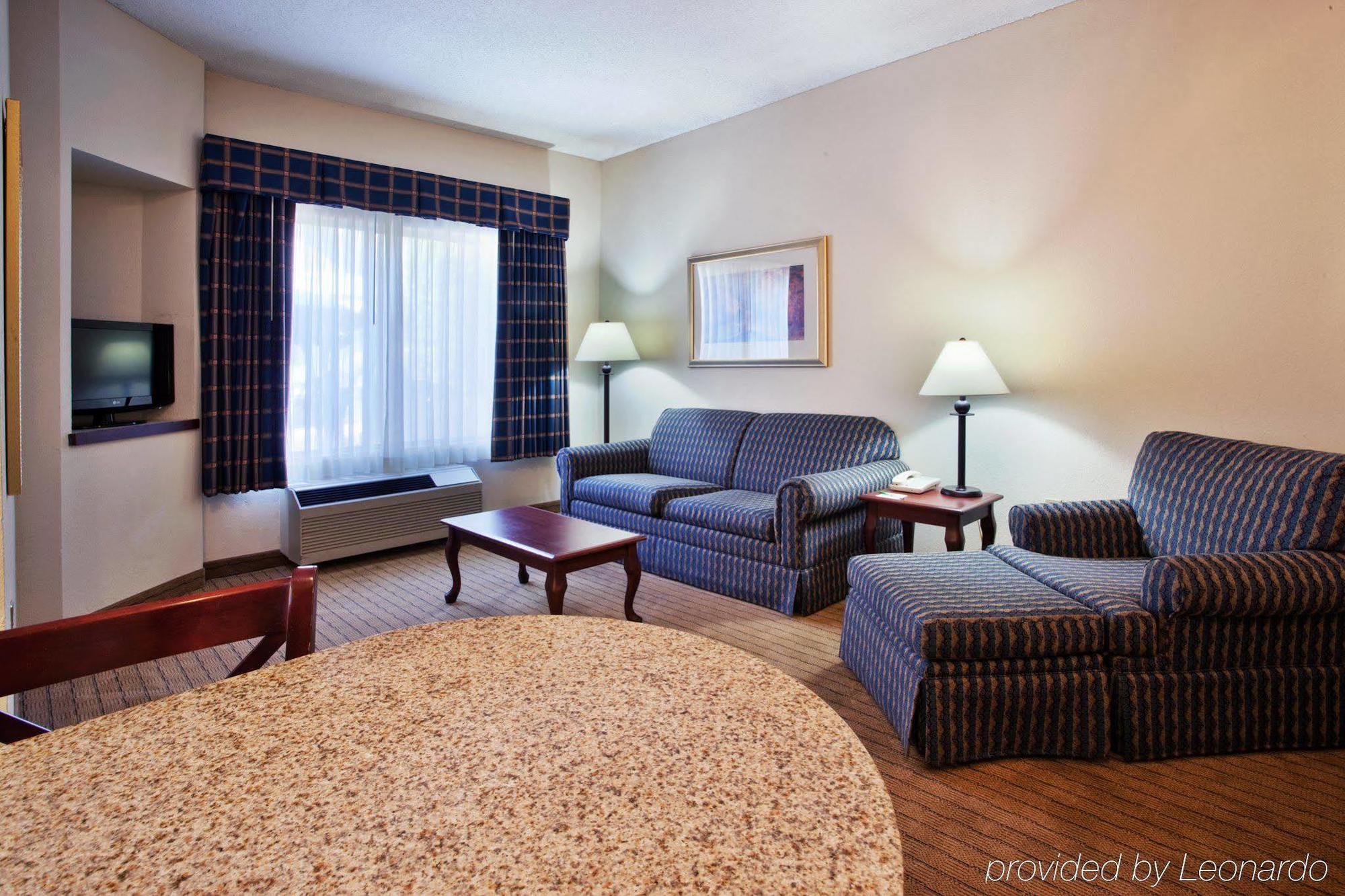 Holiday Inn Hotel And Suites Peachtree City By Ihg Chambre photo