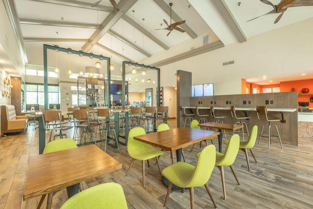 Holiday Inn Hotel And Suites Peachtree City By Ihg Extérieur photo